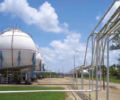 image of an spherical lpg tank and pipelines