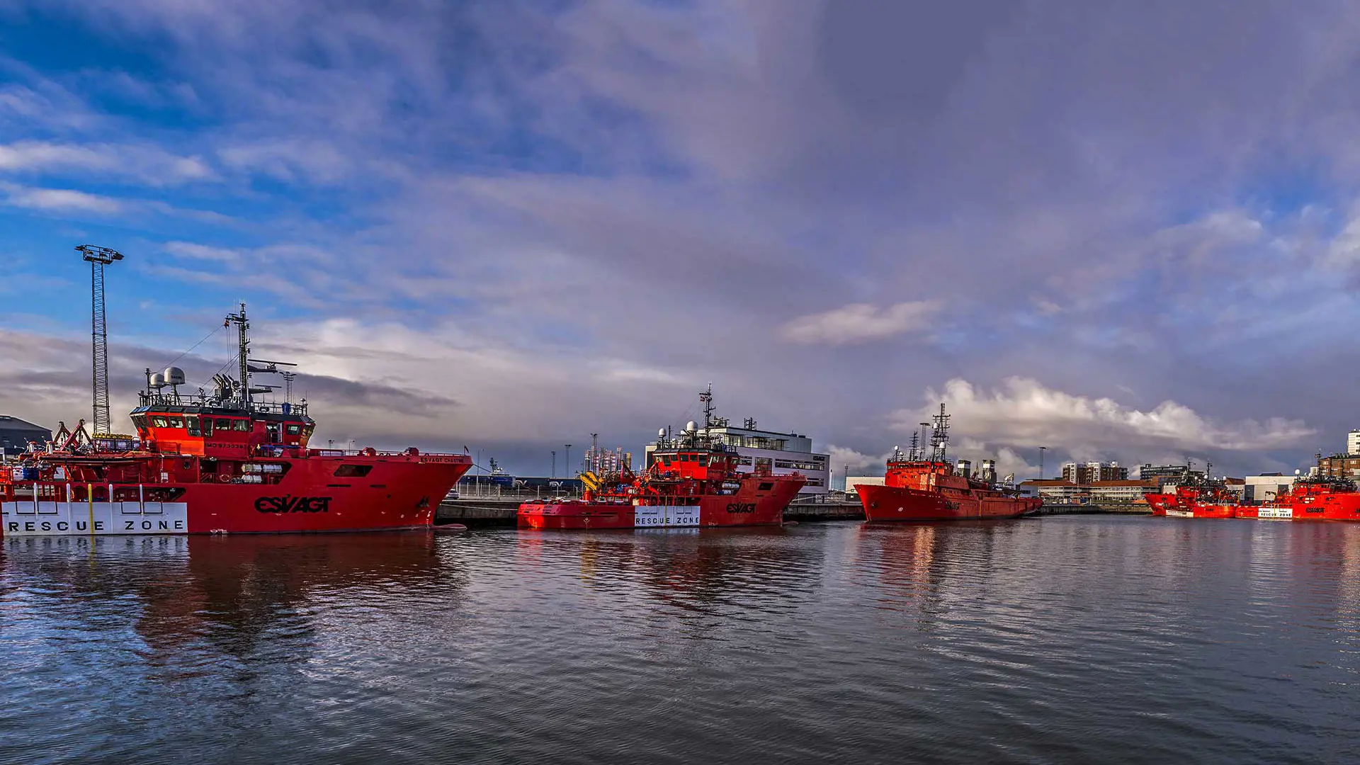 image og 5 red ships in the harbour of Esbjerg